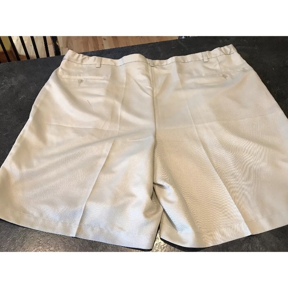 Men's Haggar light tan khaki pleated chino dress shorts size 50 - Picture 9 of 12